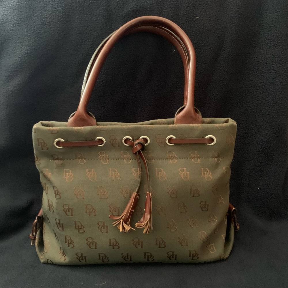 Dooney and Bourke purse